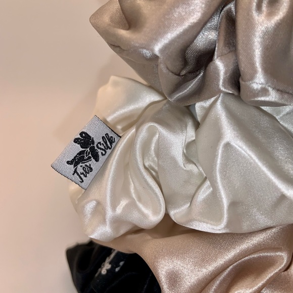 SILK Scrunchies Set of 3! Très Silk- 1 large 2 medium scrunchies of your choice! - Picture 3 of 3